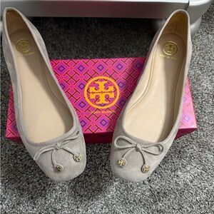 Tory Burch Laila Suede Ballet Flat Dust Storm Womens Size 9